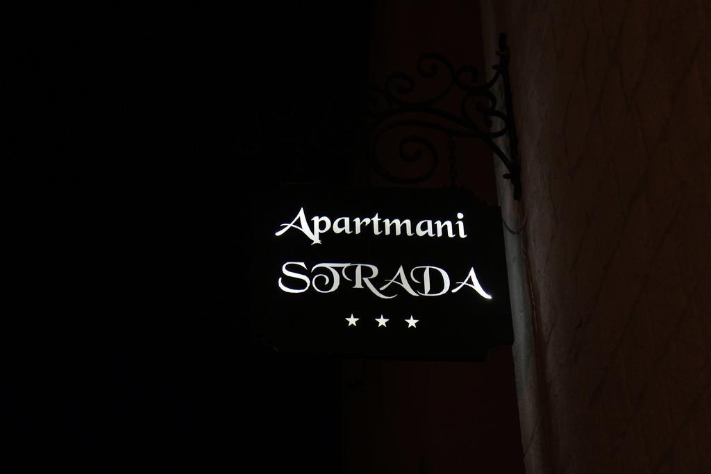 Apartmani Strada Kaštela Esterno foto